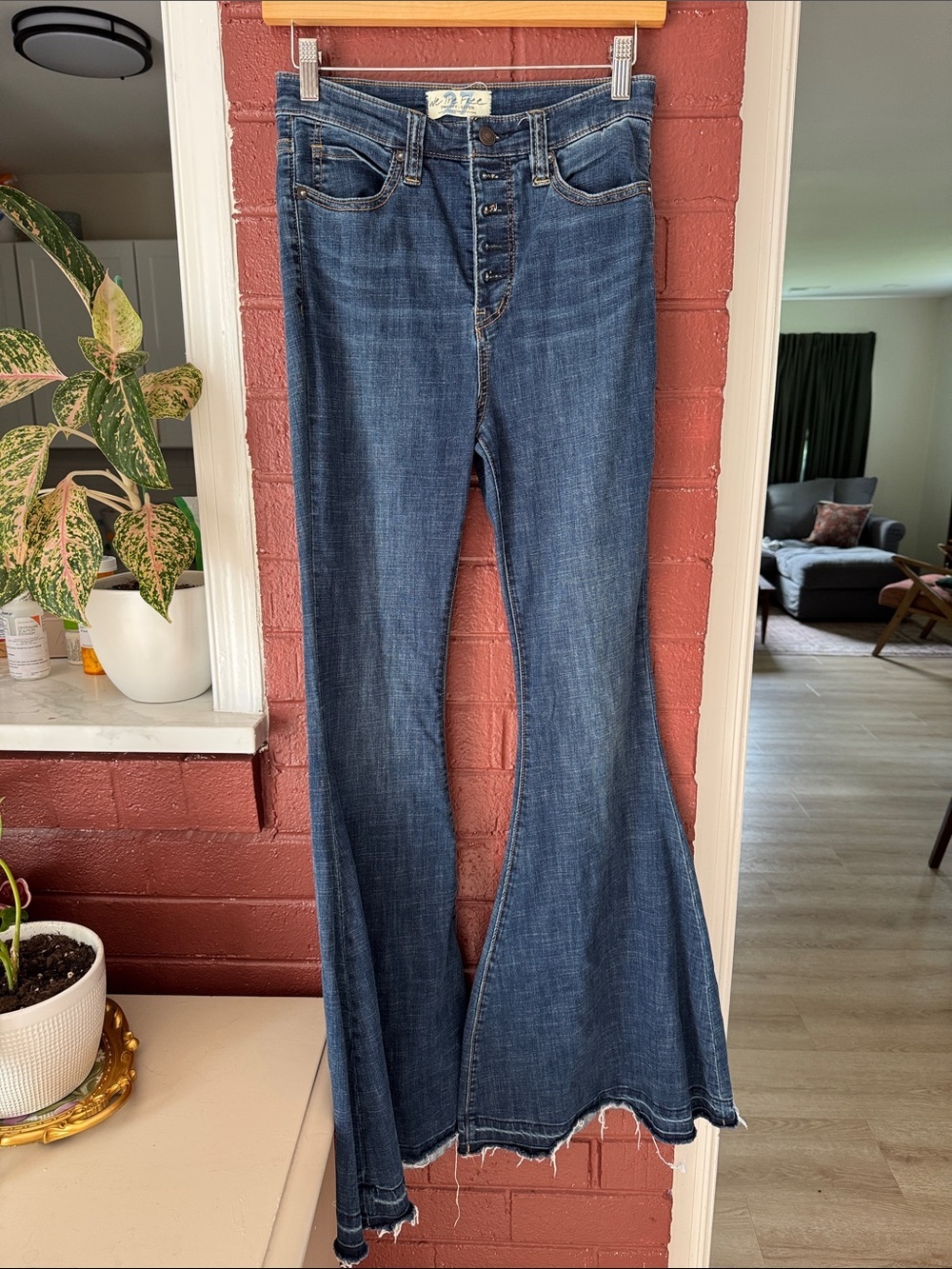 We The Free Free People Dark Blue High Waist Flared Jeans Size 27